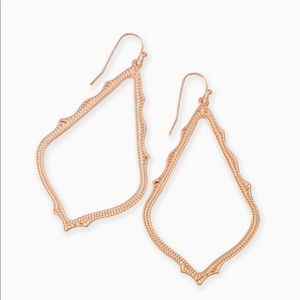 Sophee Drop Earrings In Rose Gold